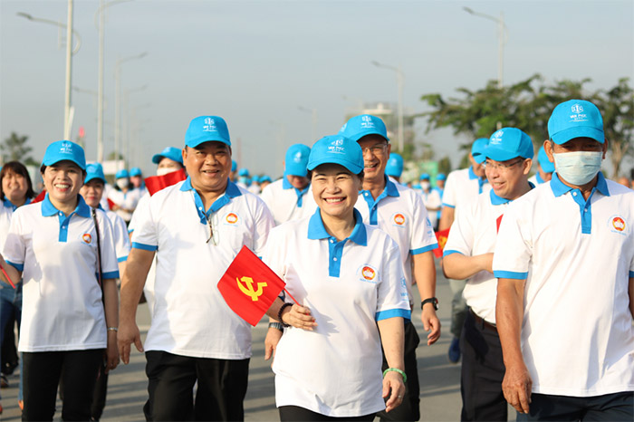 chuong trinh di bo dong hanh