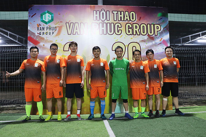 hoi thao tap doan van phuc