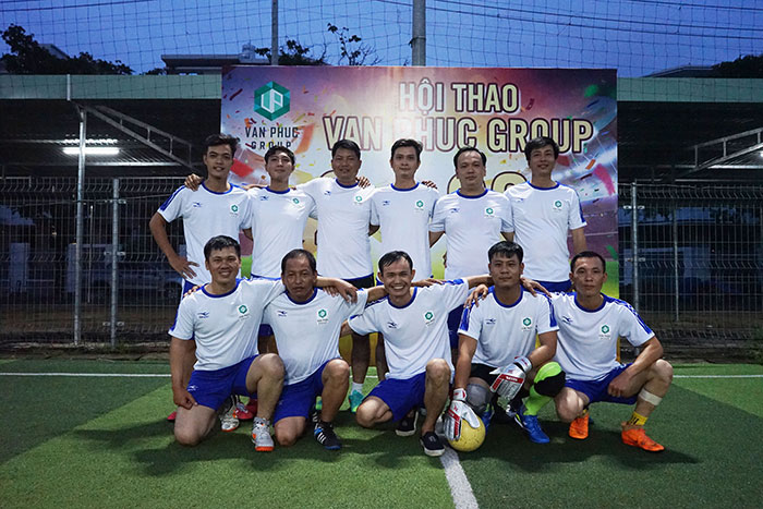 hoi thao tap doan van phuc