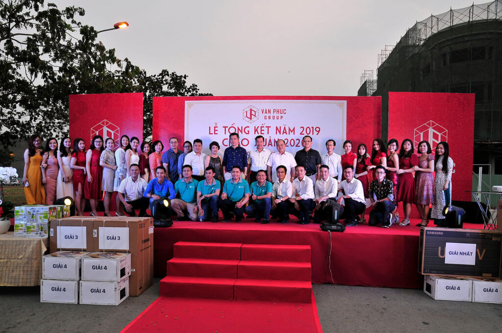 tap doan bat dong san van phuc tong ket tat nien