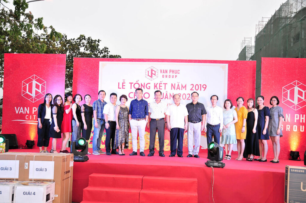 tap doan bat dong san van phuc tong ket tat nien