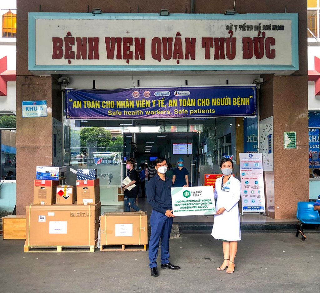 van phuc group tang he thong xet nghiem covid