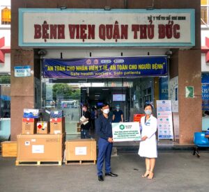 van phuc group tang he thong xet nghiem covid