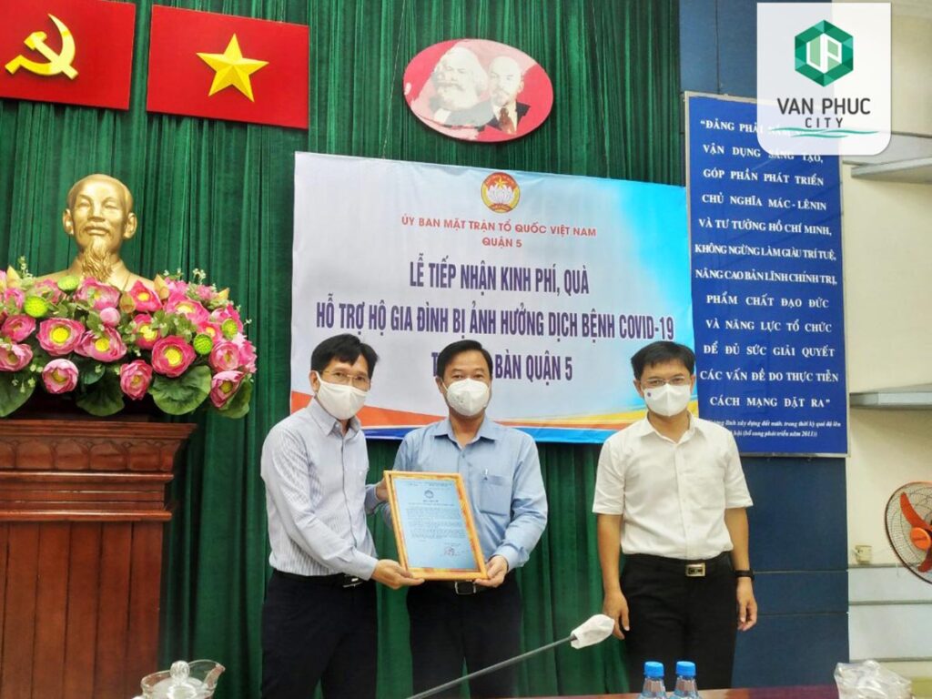 van phuc group ung ho