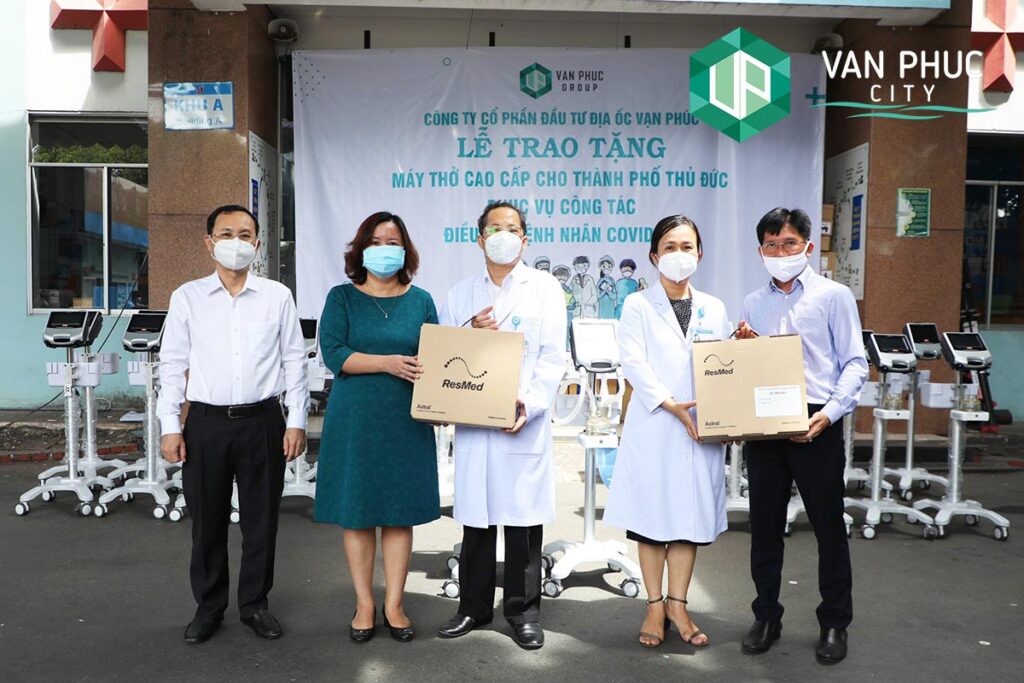 van phuc group ung ho qua